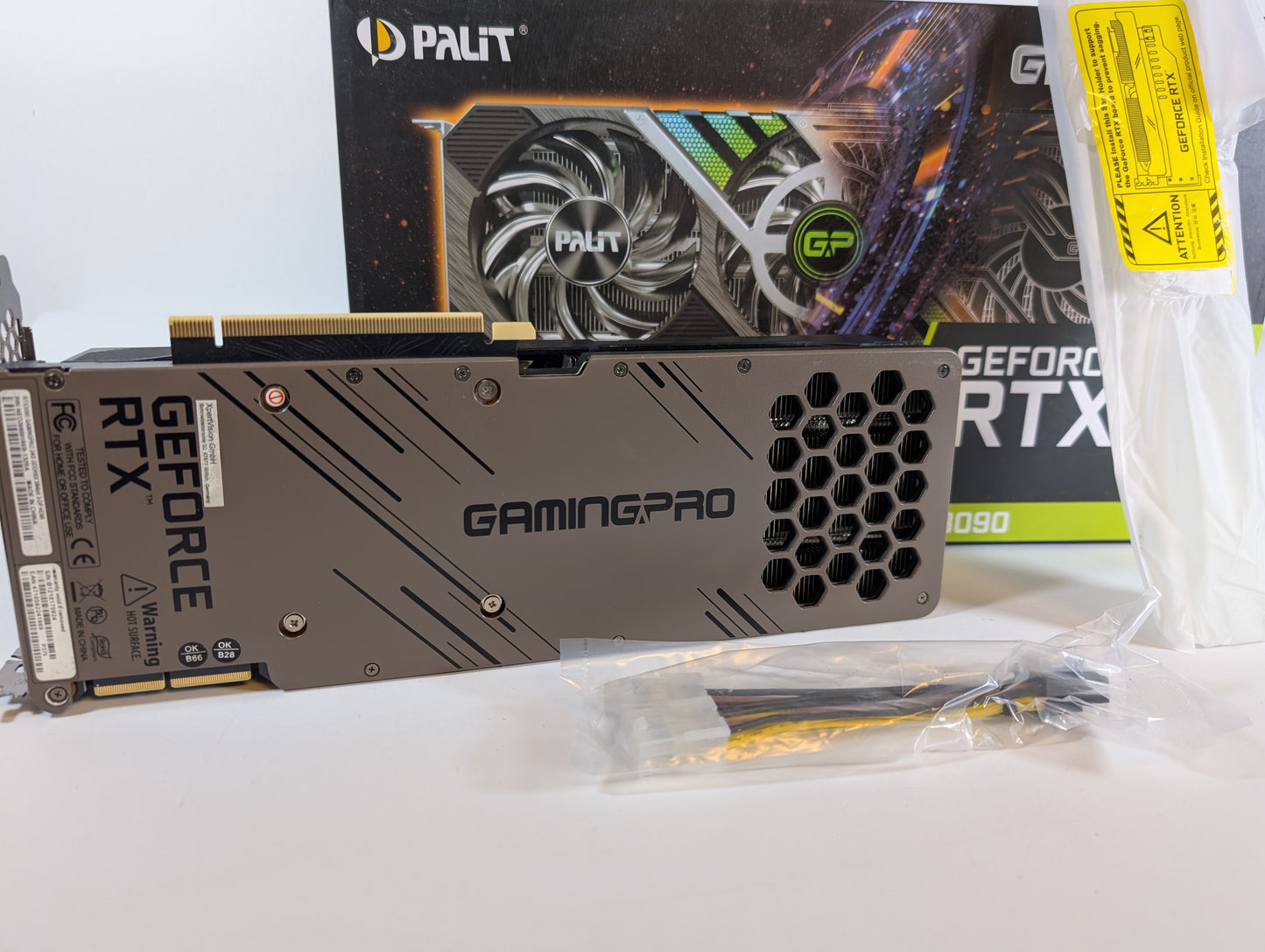 Palit RTX3090 Gaming Pro 24GB GDDR6X Gaming /KI /Workstation Grafikkarte + Extra