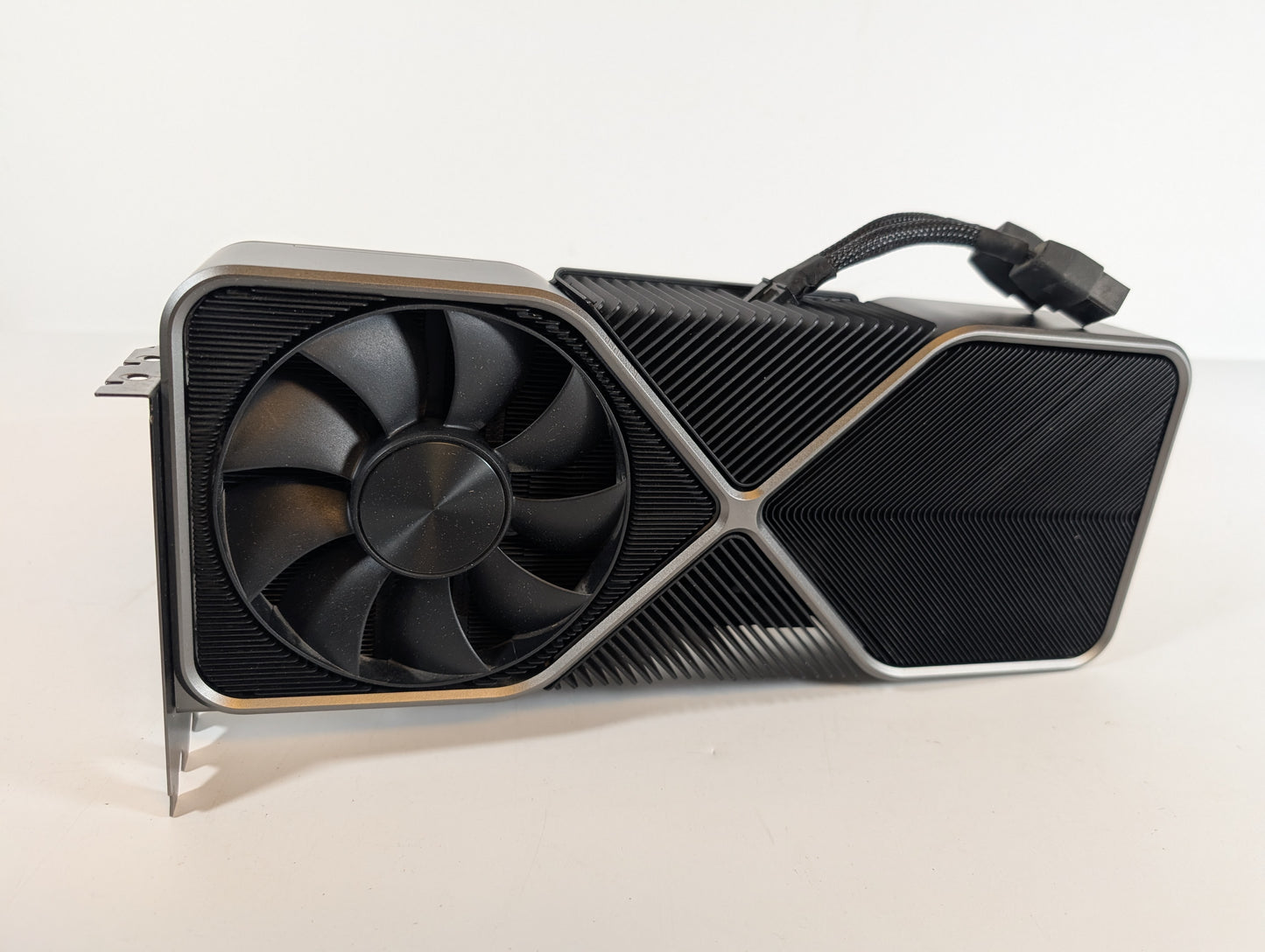 Nvidia RTX3090 Founders Edition 24GB GDDR6X Gaming /KI /Workstation Grafikkarte