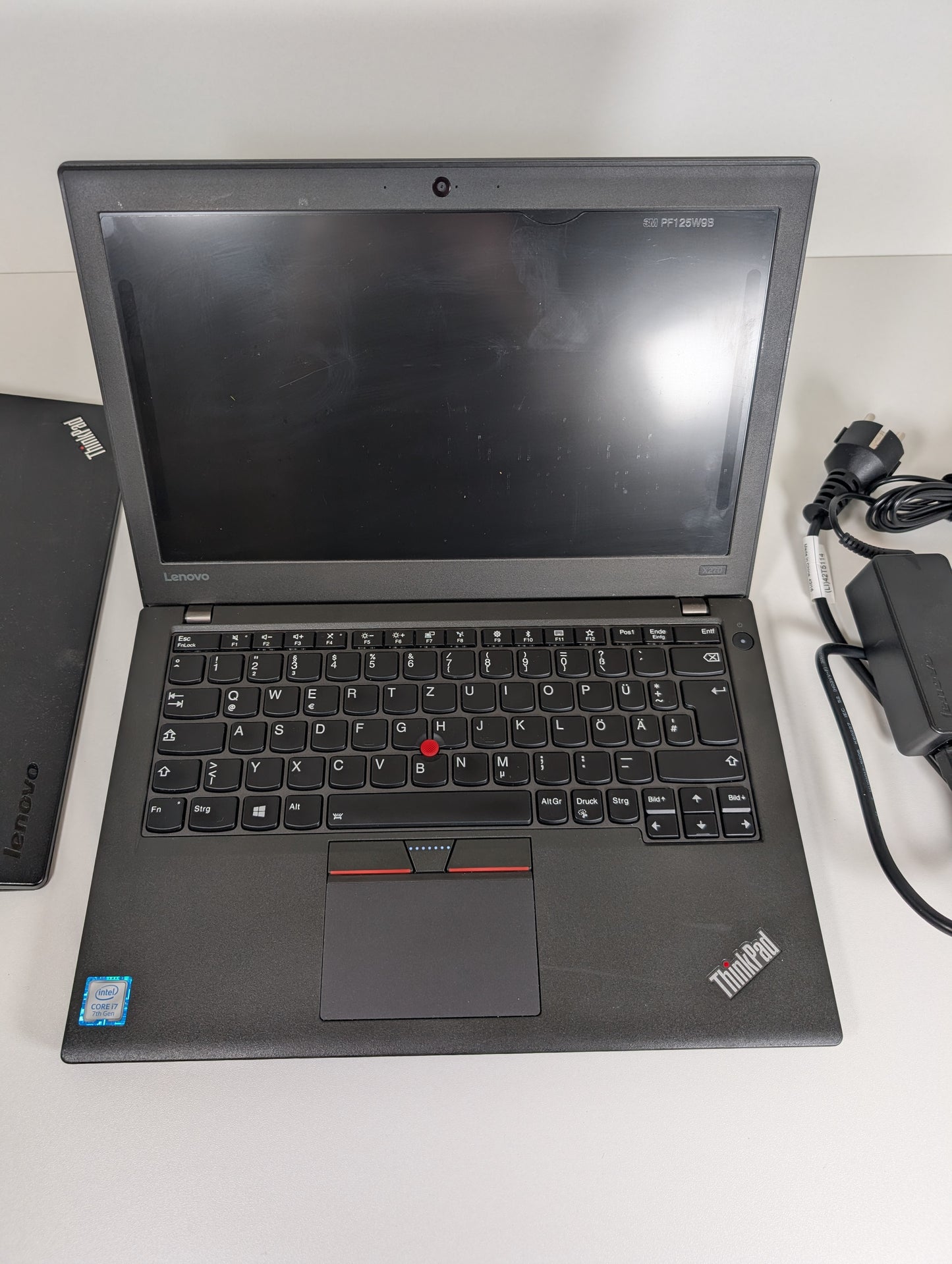 Lenovo Laptop X270 i7 7th, 24GB DDR4, 256GB SSD + Win 11 Pro - Notebook