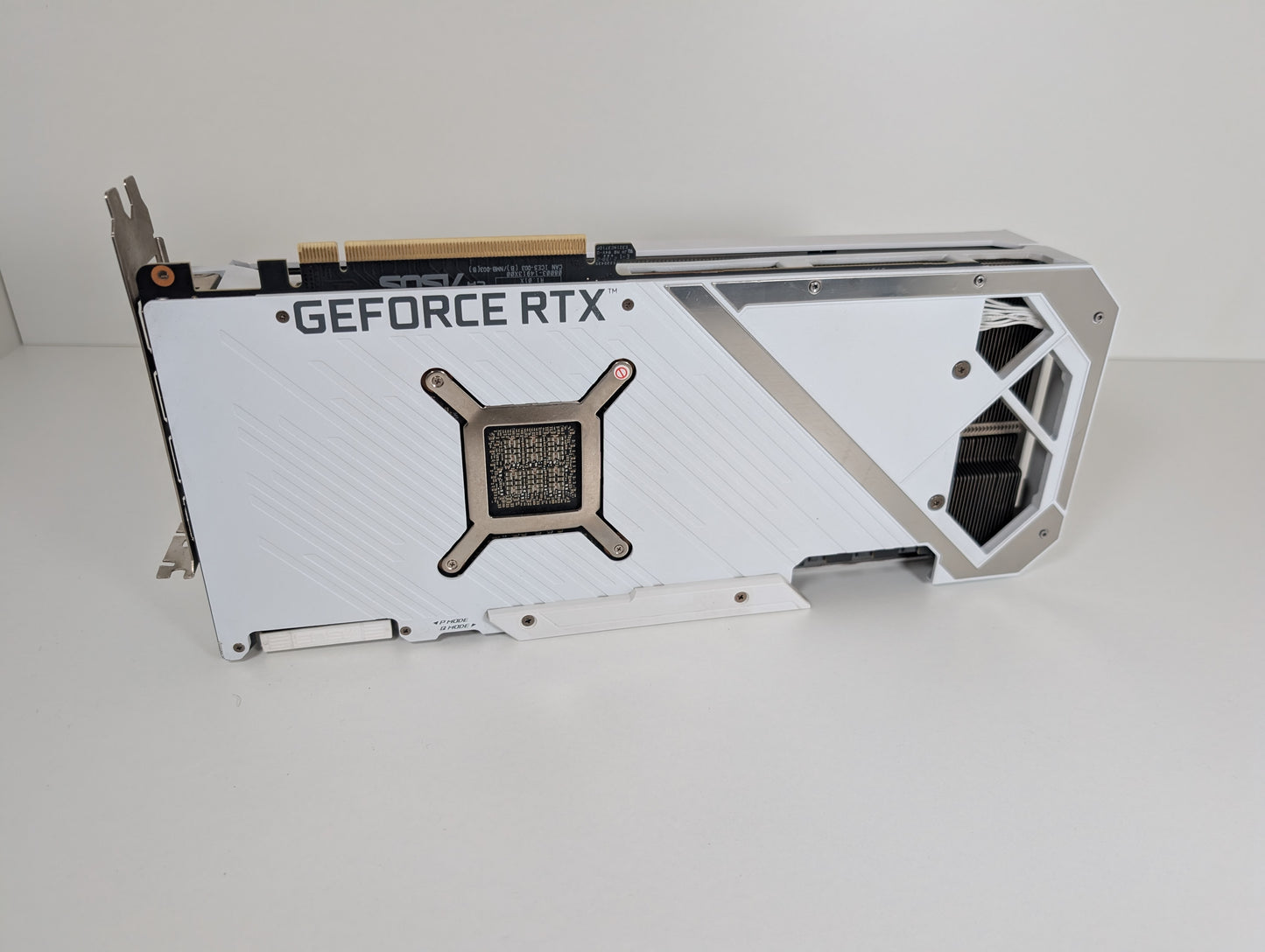 Asus RTX3090 Strix White 24GB GDDR6X Gaming /KI /Workstation Grafikkarte