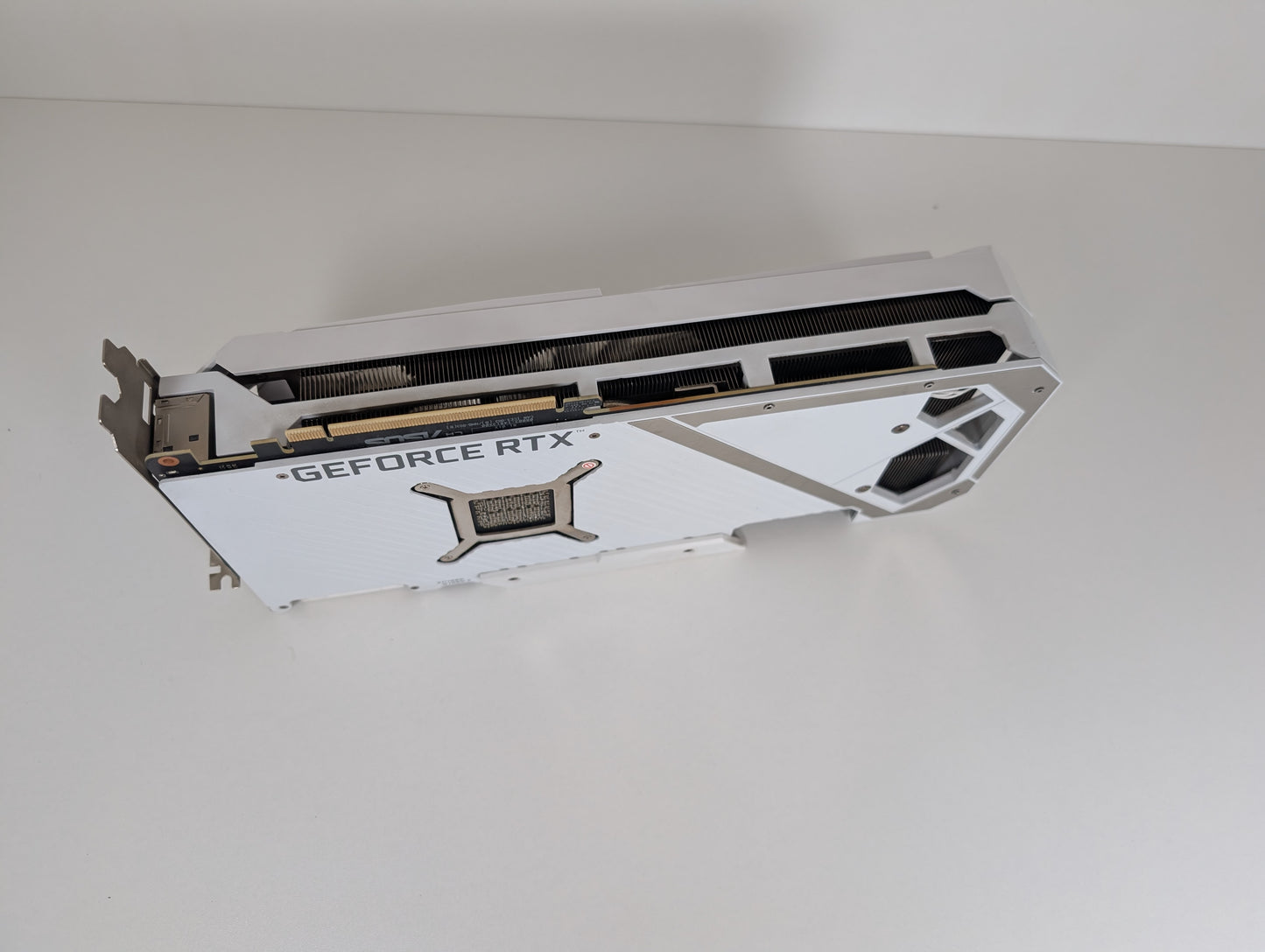 Asus RTX3090 Strix White 24GB GDDR6X Gaming /KI /Workstation Grafikkarte