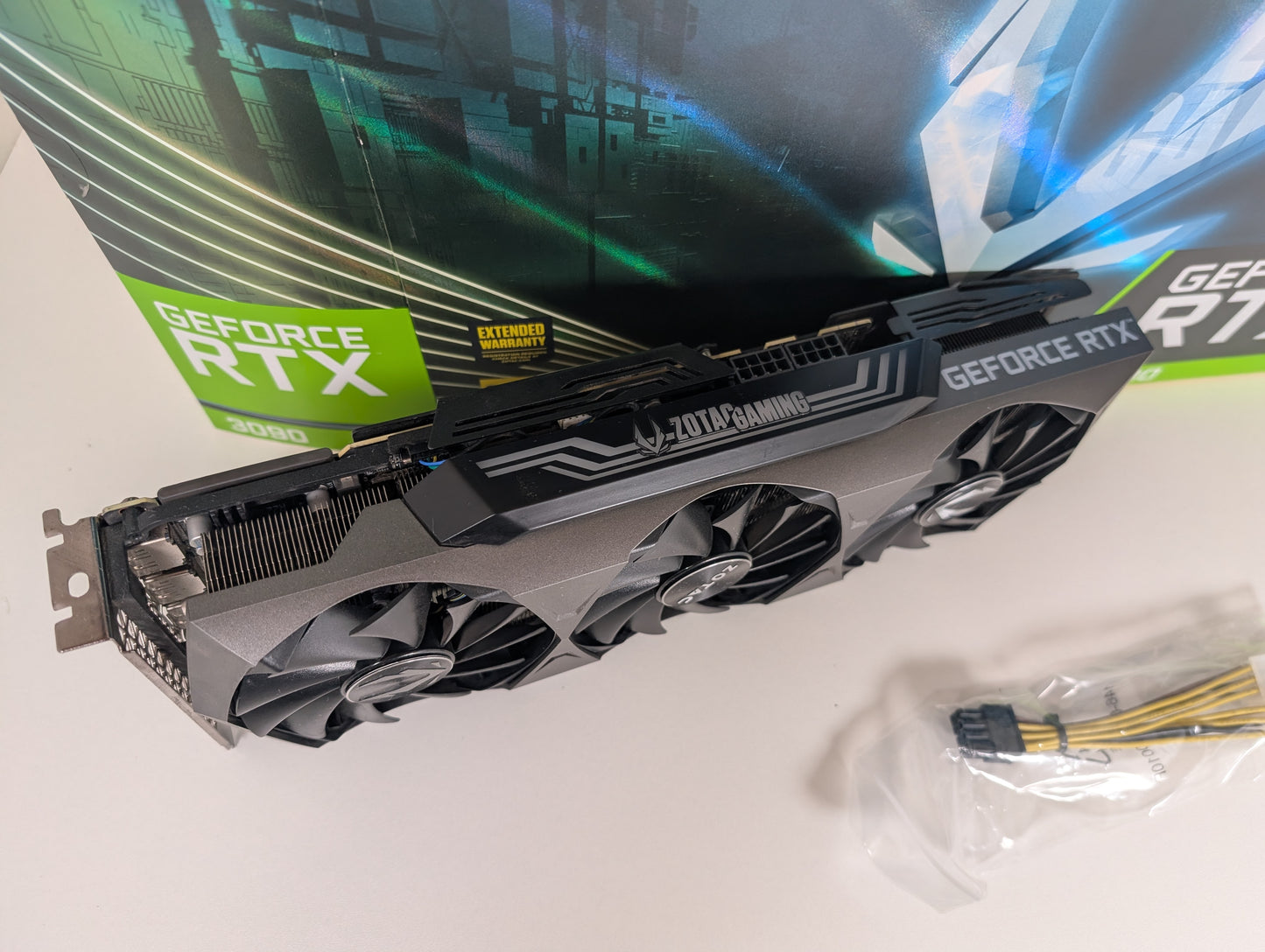 Zotac RTX3090 Trinity 24GB GDDR6X KI, Workstation & Gaming Grafikkarte