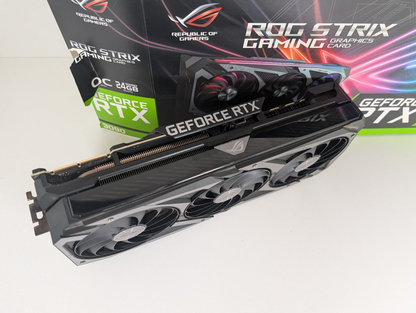 Asus RTX3090 Strix 24GB GDDR6X Ki, Workstation & Gaming Grafikkarte