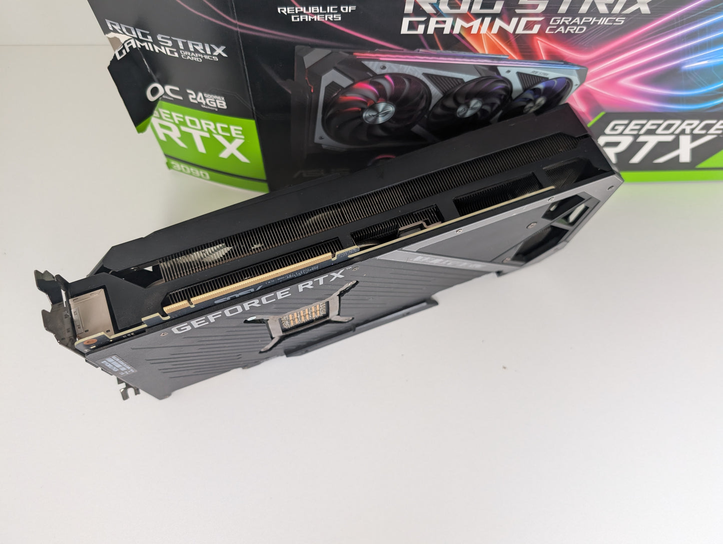 Asus RTX3090 Strix 24GB GDDR6X Ki, Workstation & Gaming Grafikkarte