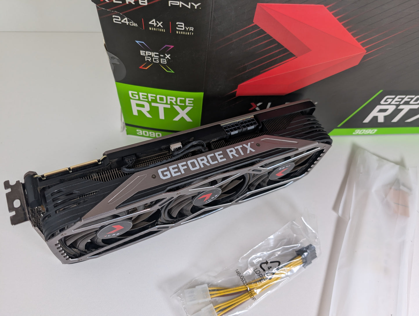 PNY RTX3090 XLR8 24GB GDDR6X Ki, Workstation & Gaming Grafikkarte