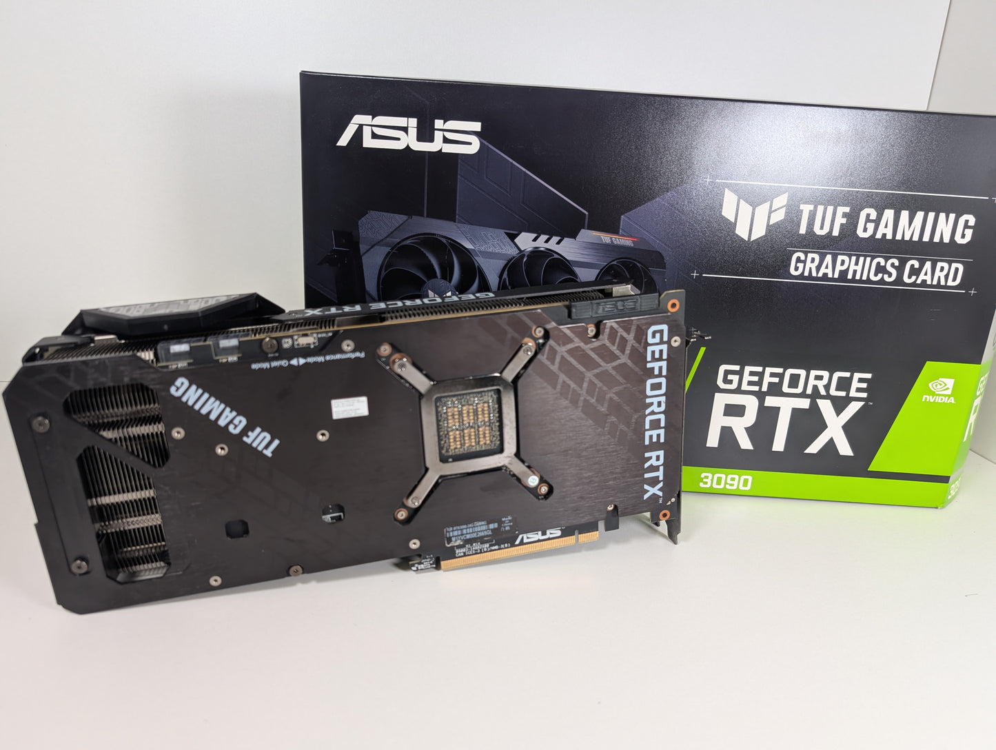 Asus RTX3090 TuF 24GB GDDR6X Ki, Workstation & Gaming Grafikkarte