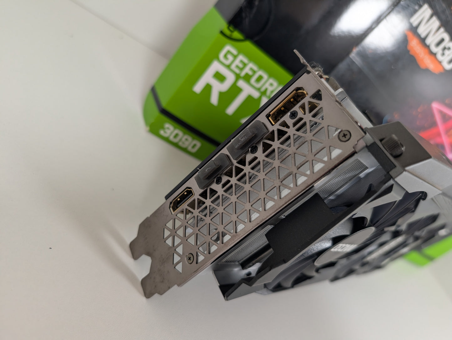 Inno3D RTX3090 Pro X3 24GB GDDR6X Ki, Workstation & Gaming Grafikkarte