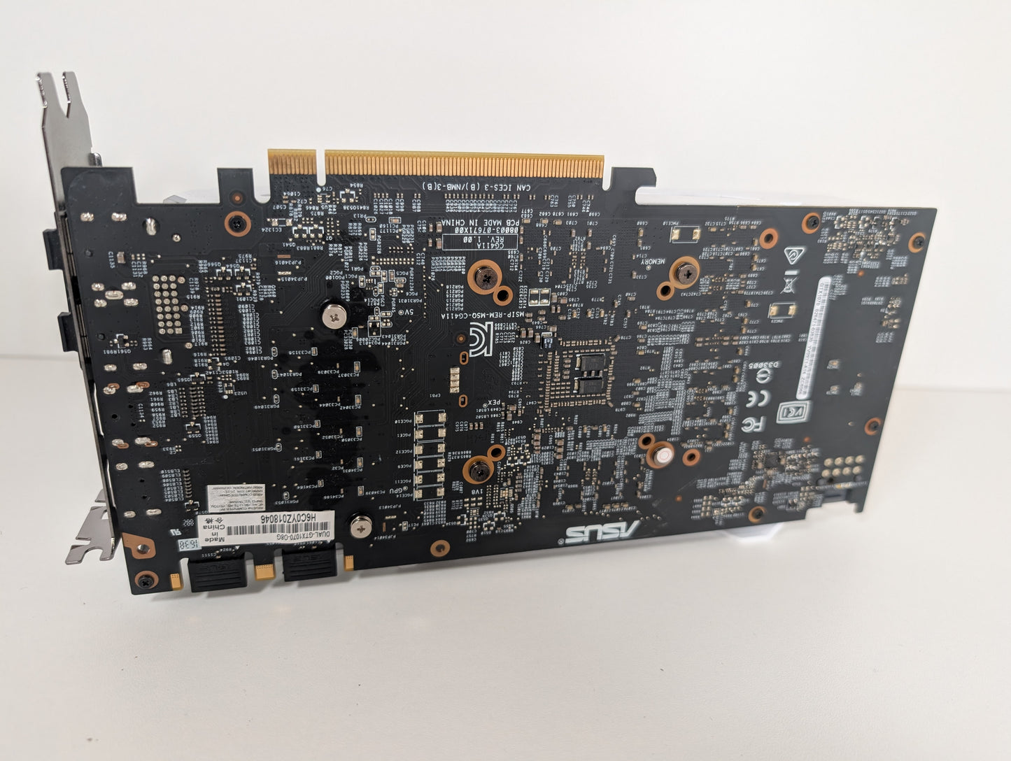Asus GTX1070 8GB GDDR5 Dual White Gaming Edition Grafikkarte