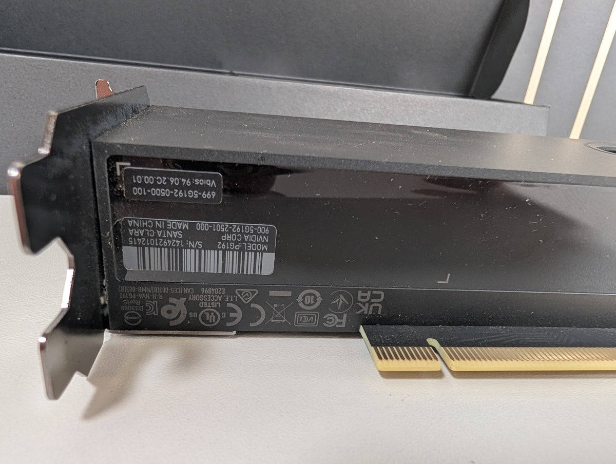 NVIDIA RTX A2000 12GB GDDR6 Workstation & KI Grafikkarte inkl. Zubehör