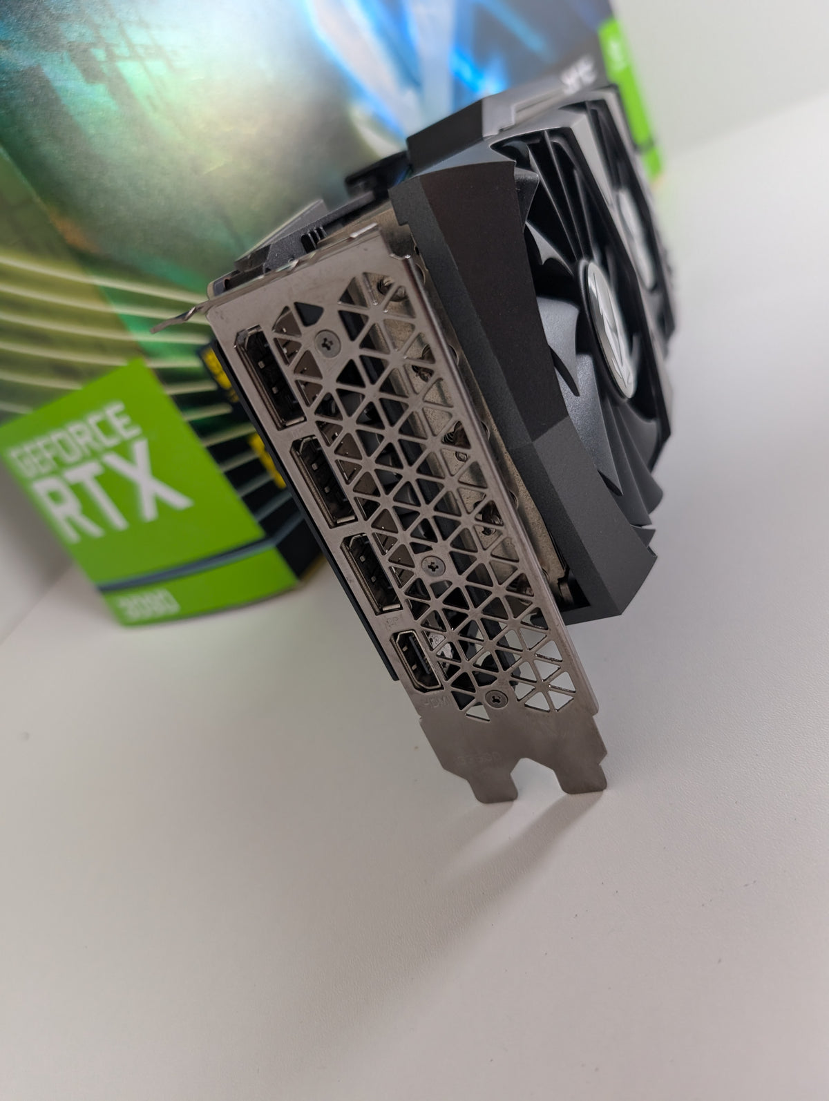 ZOTAC RTX3090 Trinity 24GB GDDR6X Gaming, KI & Workstation Grafikkarte Nvidia